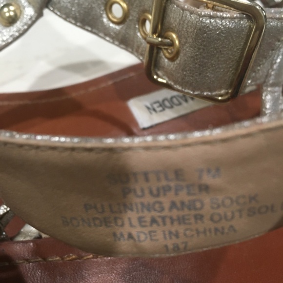 Steve Madden Gold Mettalic Netted Flat Sandals Shoes 7 - Picture 4 of 6